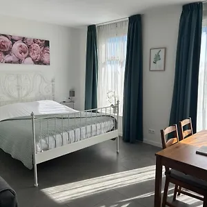 Zunderdorp Bed & Breakfast